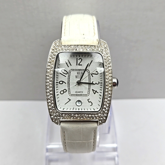 Womens Nolan Miller Crystal Rhinestone Jewel Quartz Watch New Battery - Picture 1 of 11